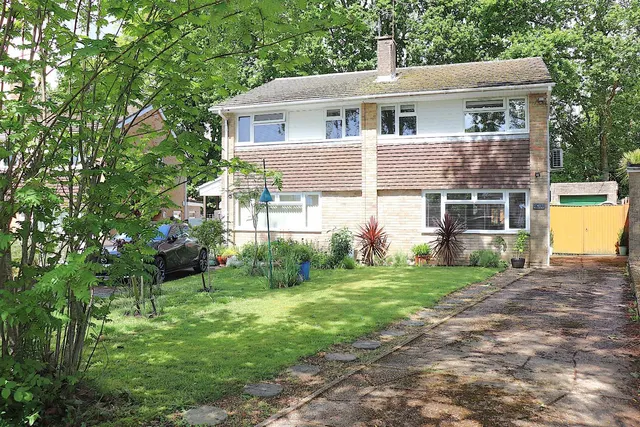 Brunswick Road, Fair Oak, Eastleigh, Hampshire, SO50 8FF, photo 1