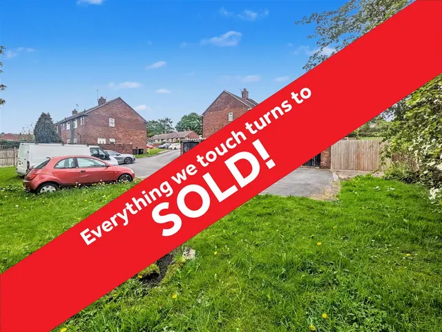 Johnson Crescent, Cheadle, ST10, photo 1