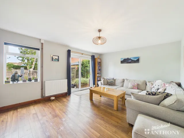 Lovent Drive, Leighton Buzzard, LU7, photo 2