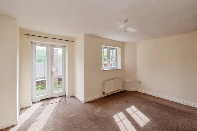Waterfront Way, Walsall, WS2, photo 3