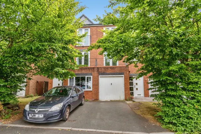 Waterfront Way, Walsall, WS2, photo 1