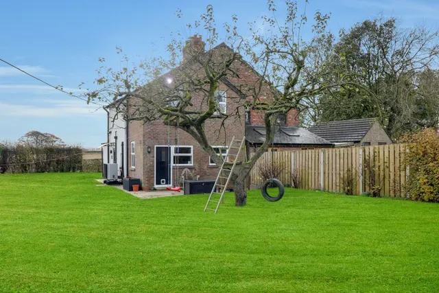 White Gap Lane, High Hunsley, HU20, photo 2