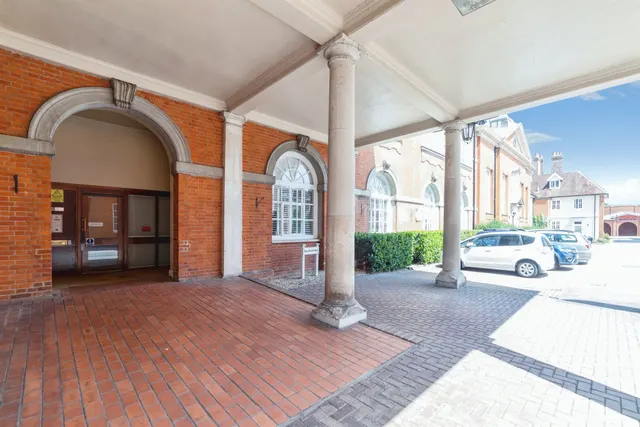 Chauncy Court, Hertford, photo 1