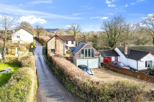 Photo 2 — Payhembury, Honiton, Devon, EX14 3JF