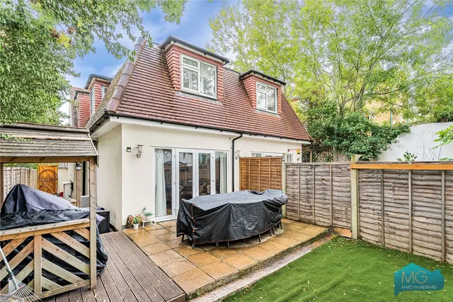 York Road, New Barnet, EN5, photo 2