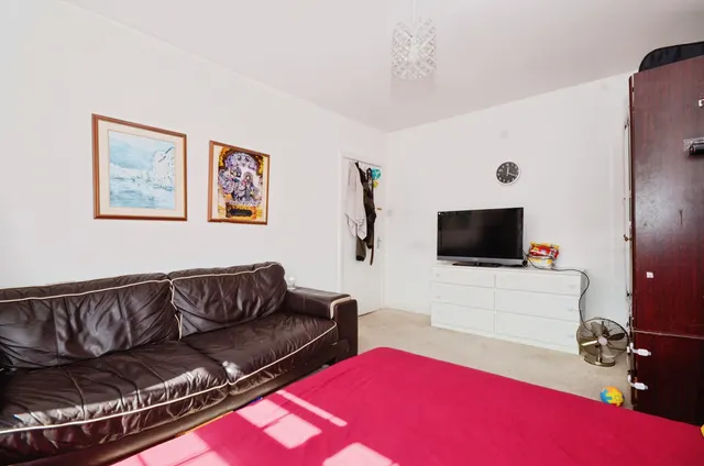 Thurlby Close, Harrow, HA1, photo 2