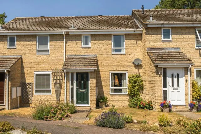 Pensclose, Witney, OX28, photo 1