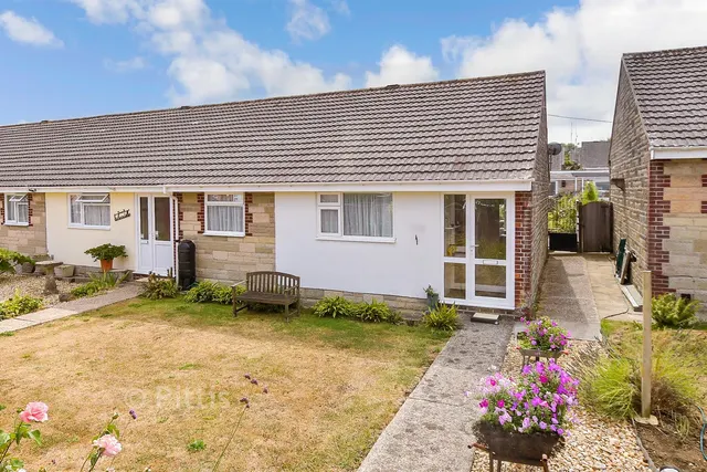 Mountbatten Drive, Newport, PO30, photo 1