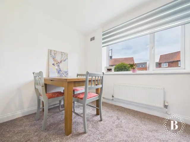 Burns Road, Dinnington, S25, photo 3