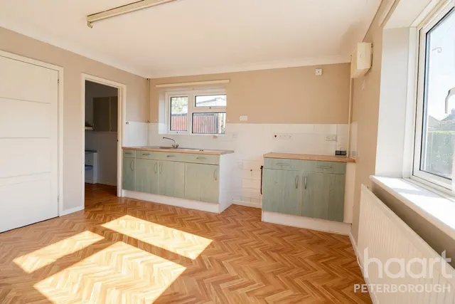 Ailwine Road, Upwood, PE26, photo 2