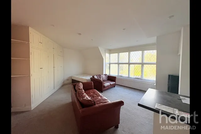 Bath Road, Maidenhead, SL6, photo 3