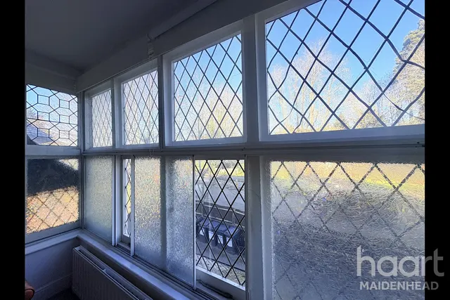 Bath Road, Maidenhead, SL6, photo 2