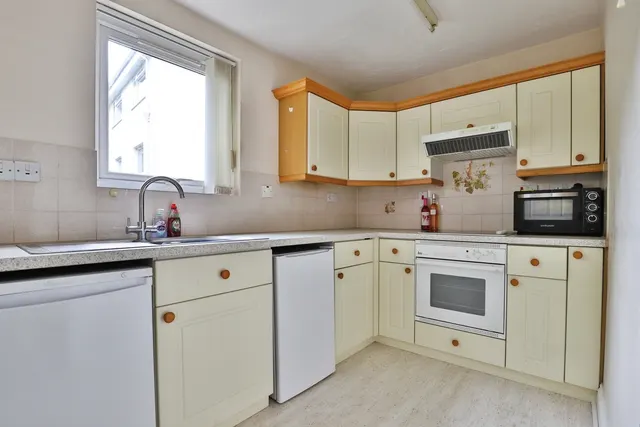 Suffolk Road, Bournemouth, BH2, photo 3