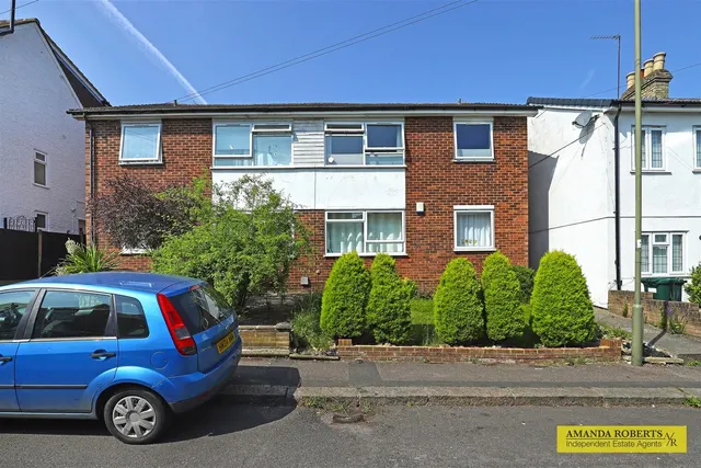 Ardfield House, 81 Seebright Road, London, photo 1