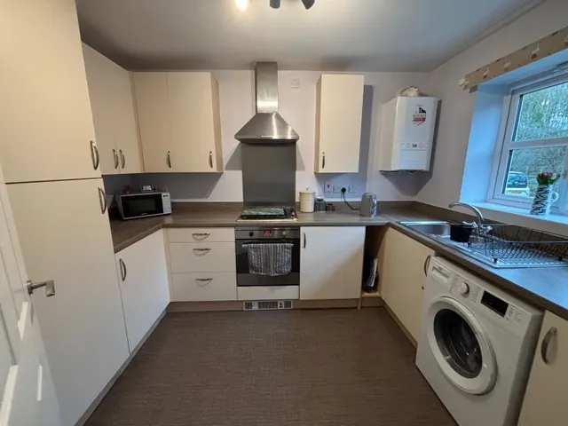 Raxster Drive, Snedshill, photo 3