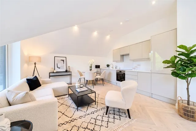 Gordon Road, London, W5, photo 2