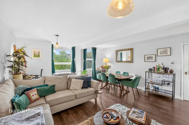 Meyrick Road, London, SW11, photo 2