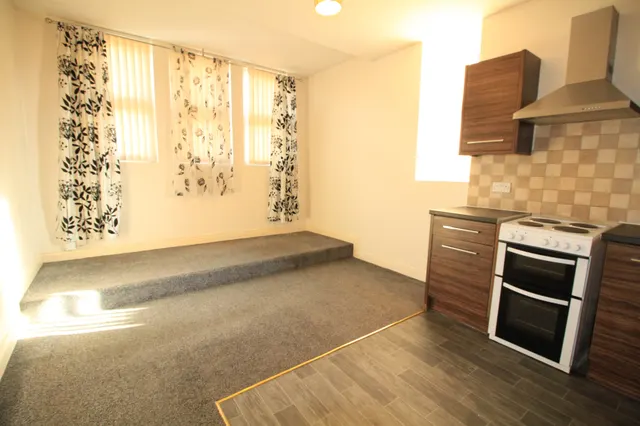 Highbury Road, Bulwell, NG6, photo 1