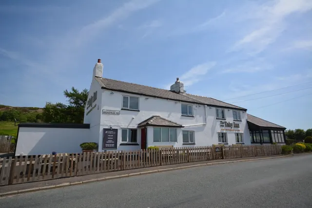 Broadhead Road, Turton, Bolton, BL7 0JQ, photo 1