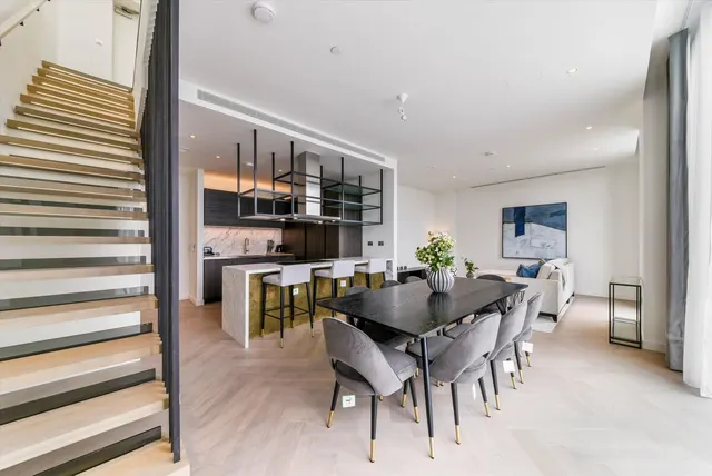 Wards Place, London, E14, photo 1