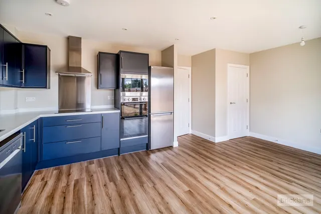 Osprey Place, March, PE15, photo 3