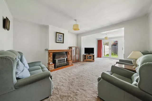 Blenheim Drive, Witney, OX28, photo 2