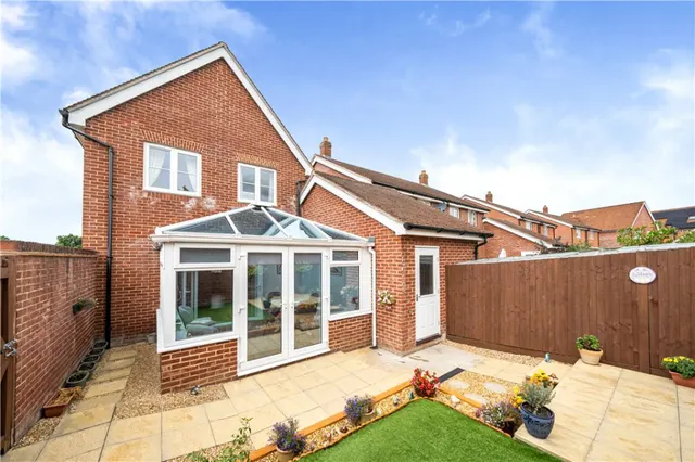 Cutforth Way, Romsey, SO51, photo 2