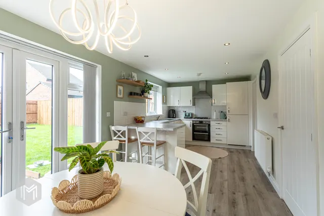 Photo 3 — Crompton Way, Lowton, Warrington, WA3 1FW