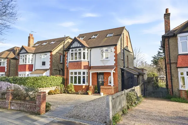 Wensleydale Road, Hampton, TW12 2LW, photo 1