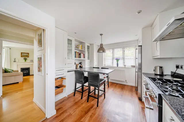Bircholt Road, Liphook, GU30, photo 3