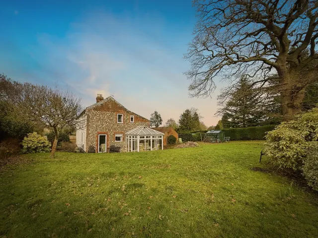 Mill Hill Cottage, NR13 6RU, photo 1