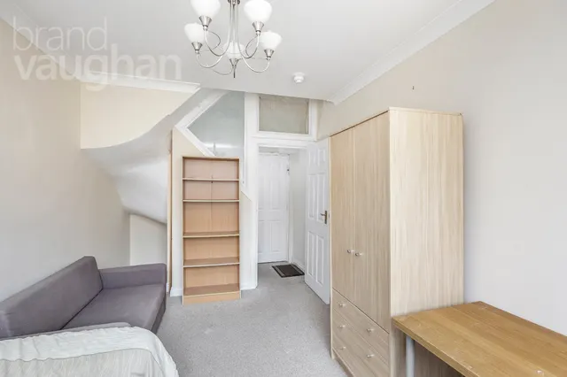 Chesham Place, Brighton, BN2, photo 2