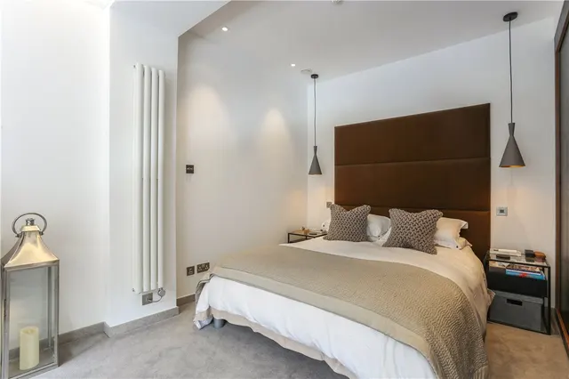 Photo 3 — Apartment for sale in Shad Thames, London, SE1