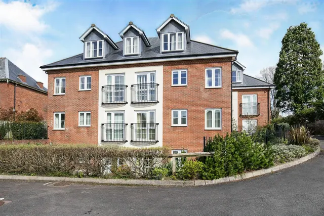 The Wheatridge, Upton St. Leonards, GL4, photo 1