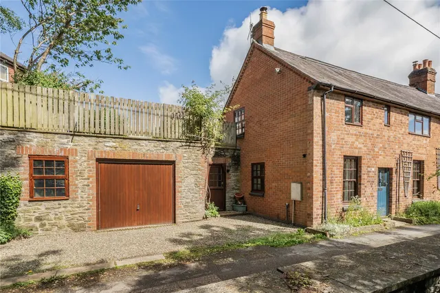 Mill Road, Knighton, Powys, LD7 1RT, photo 1