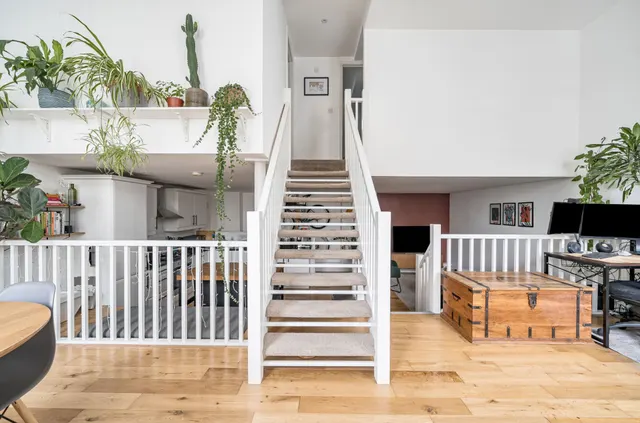 Photo 2 — Flat 2, 39 Loughborough Road, London, London, SW9 7TB