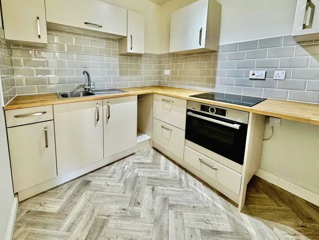 Photo 2 — Farley Court, Church Road East, Farnborough, Hampshire, GU14 6PZ