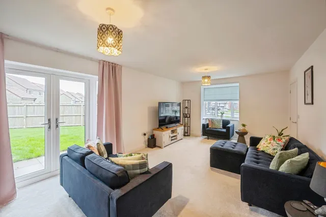Photo 2 — Haydn Griffiths Way, Armthorpe, Doncaster, South Yorkshire, DN3