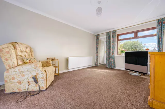 Valley Rise, Kettering, NN14, photo 2