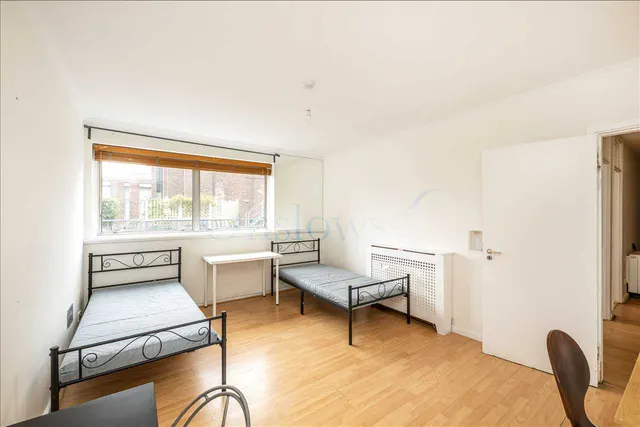 St Mary Le Park Court, Battersea, SW11, photo 3