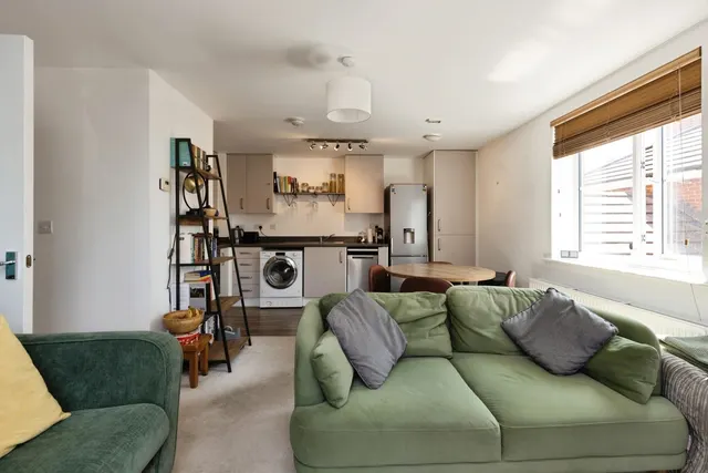 Brickfield Drive, Cheltenham, GL51, photo 3