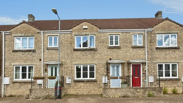 Kissing Batch, Frome, BA11, photo 1