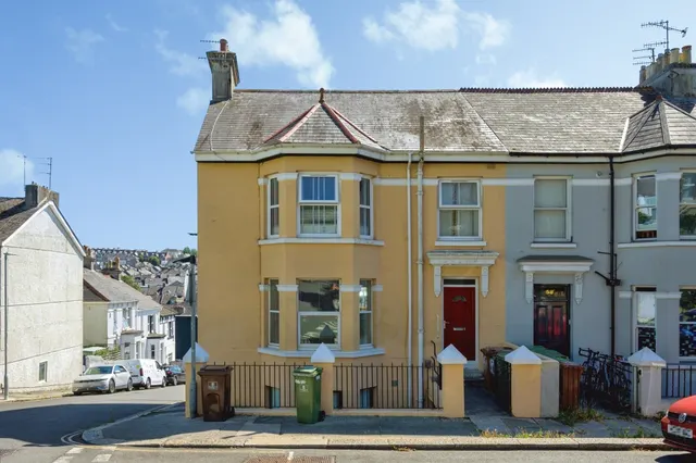 Connaught Avenue, Plymouth, photo 1