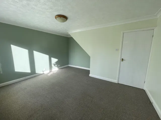 Canterbury Drive, Sleaford, NG34, photo 2