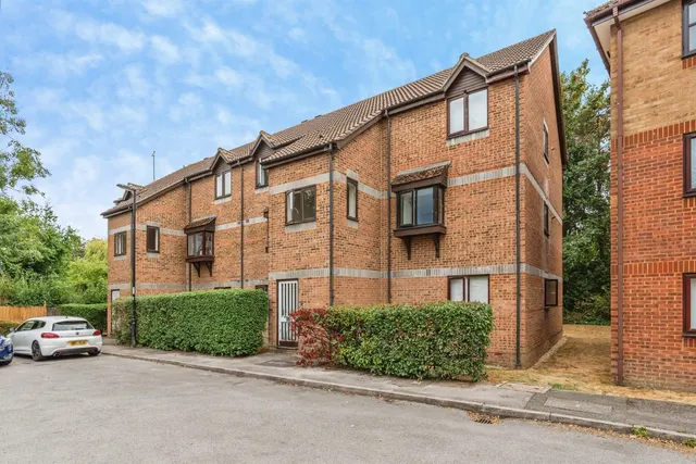 Brunel Road, Southampton, SO15, photo 1