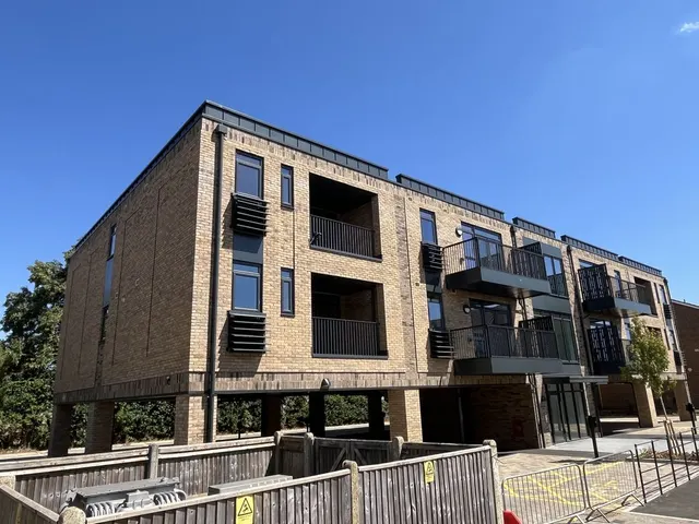 Photo 3 — Little Marlow Road, Marlow SL7 1HF