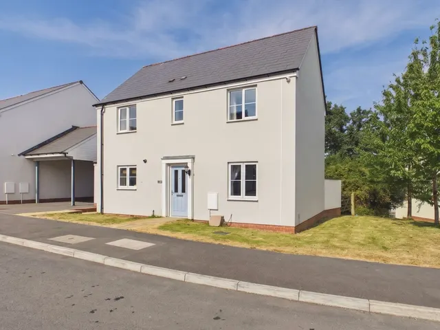 Oaktree Road, South Molton, EX36, photo 1
