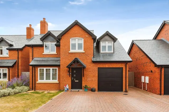 Molesworth Way, Whittington, Shropshire, SY11, photo 1