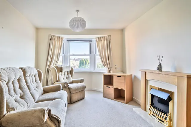 New Park Street, Devizes, SN10, photo 2