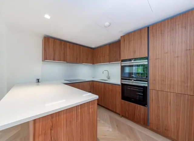 Photo 2 — Kidderpore Avenue, Hampstead, NW3
